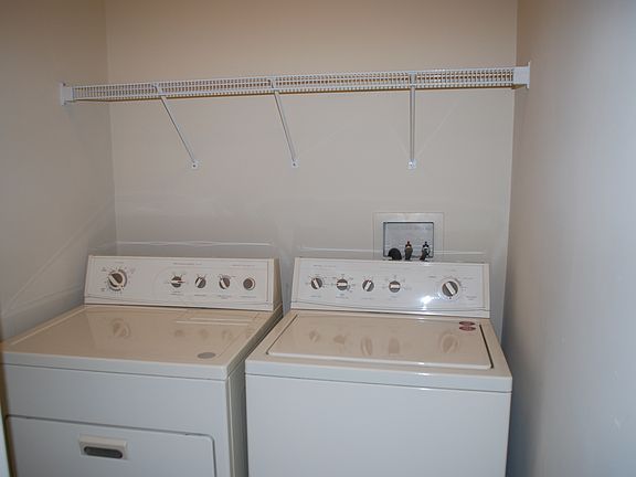 5th image of 7569 Great Swan Ct