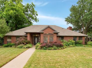 1616 Bedfordshire, Bedford, TX 76021