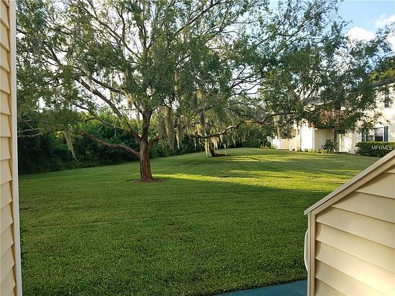 3rd image of 132 Sabal Ct Unit E