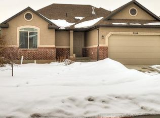 2056 S James Cir, Clearfield, UT 84015
