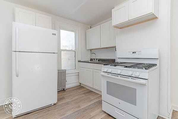 1st image of 2421 Dean St #8