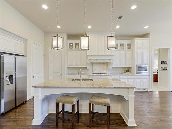 5th image of 4520 Desert Willow Dr