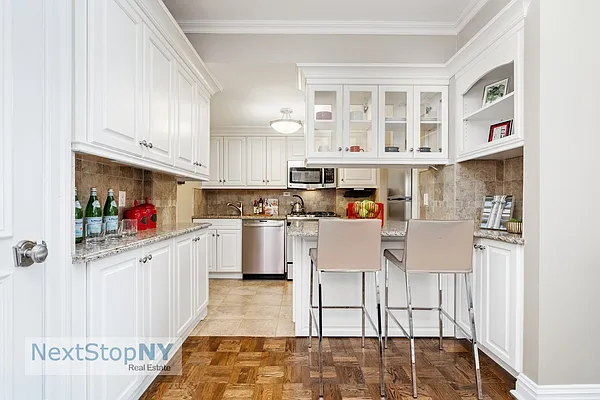Sold by NextStopNY | media 4