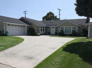 11881 Montecito Rd, Los Alamitos, CA 90720