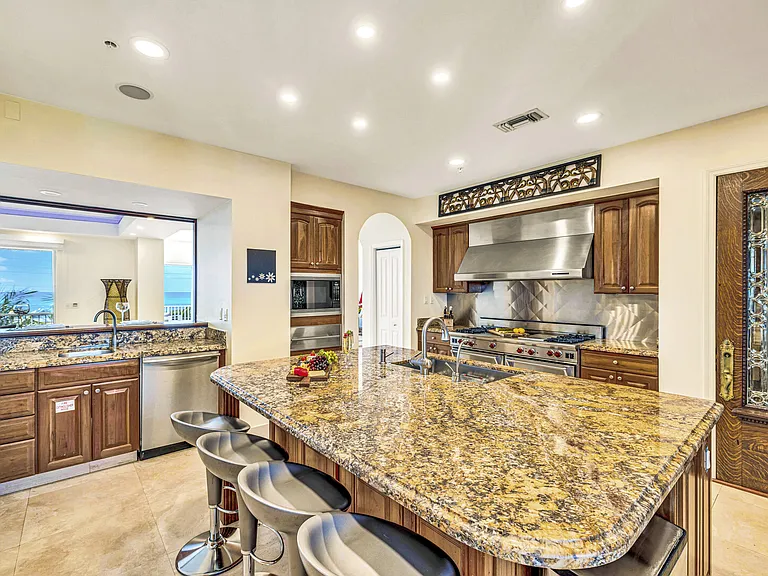 Gulfview Dr — Photo 12