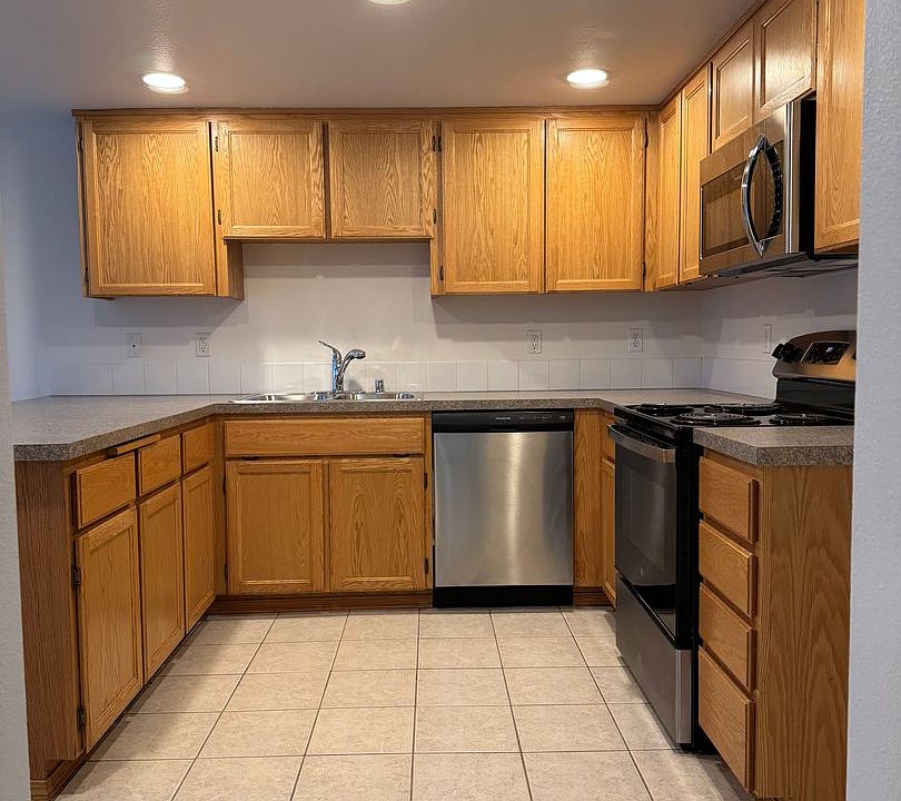 1st image of 19921 9th Avenue Ct E