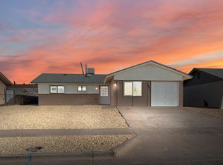 10824 Opalstone St, El Paso, TX 79924