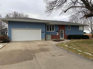 807 Pine St, Humphrey, NE 68642