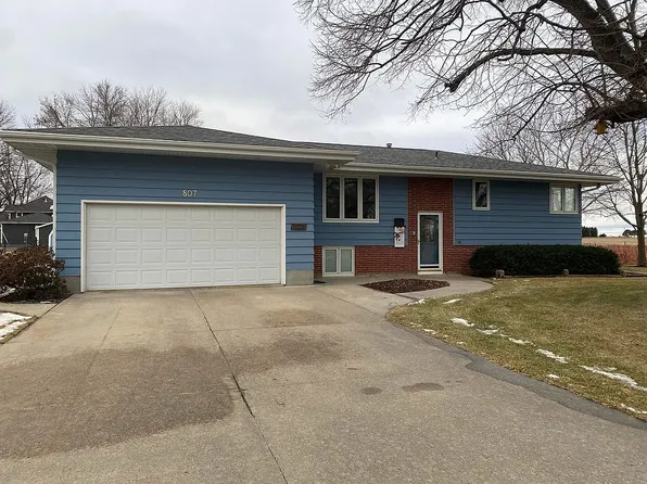 807 Pine St, Humphrey, NE 68642