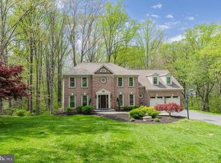 2906 Oakton Ridge Cir, Oakton, VA 22124