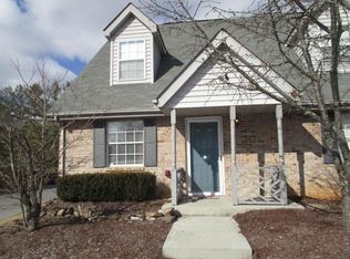 3217 Trace Ct, Knoxville, TN 37912