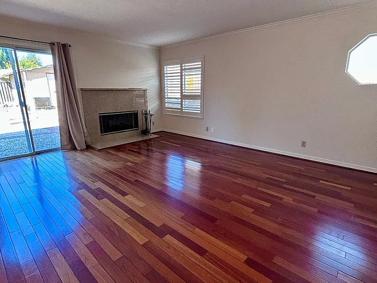 43991 Beretta Dr — Photo 11