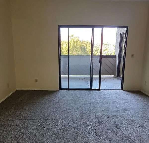 1256 Stanhope Ln #251 — Photo 7