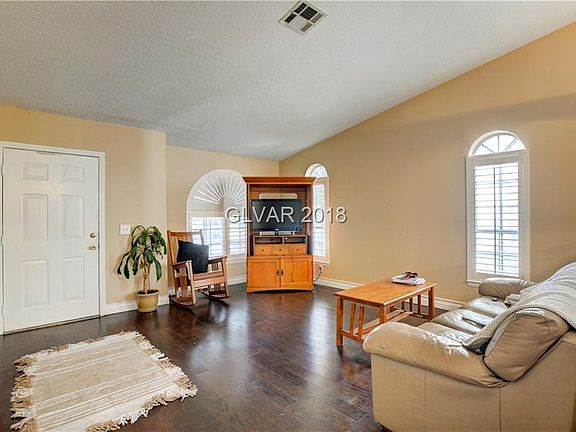 5th image of 2220 Florissant Dr