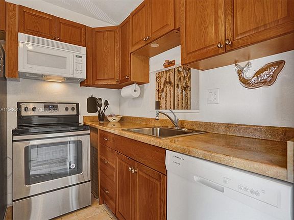 2nd image of 5103 NW 35th St APT 502