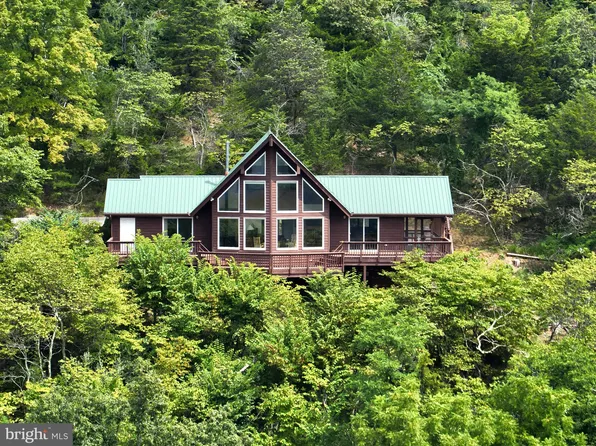 35 Toms Knob Approach, Lost City, WV 26810