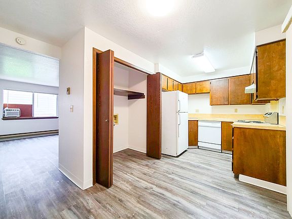 4th image of 202 E Colorado Ave #206-4