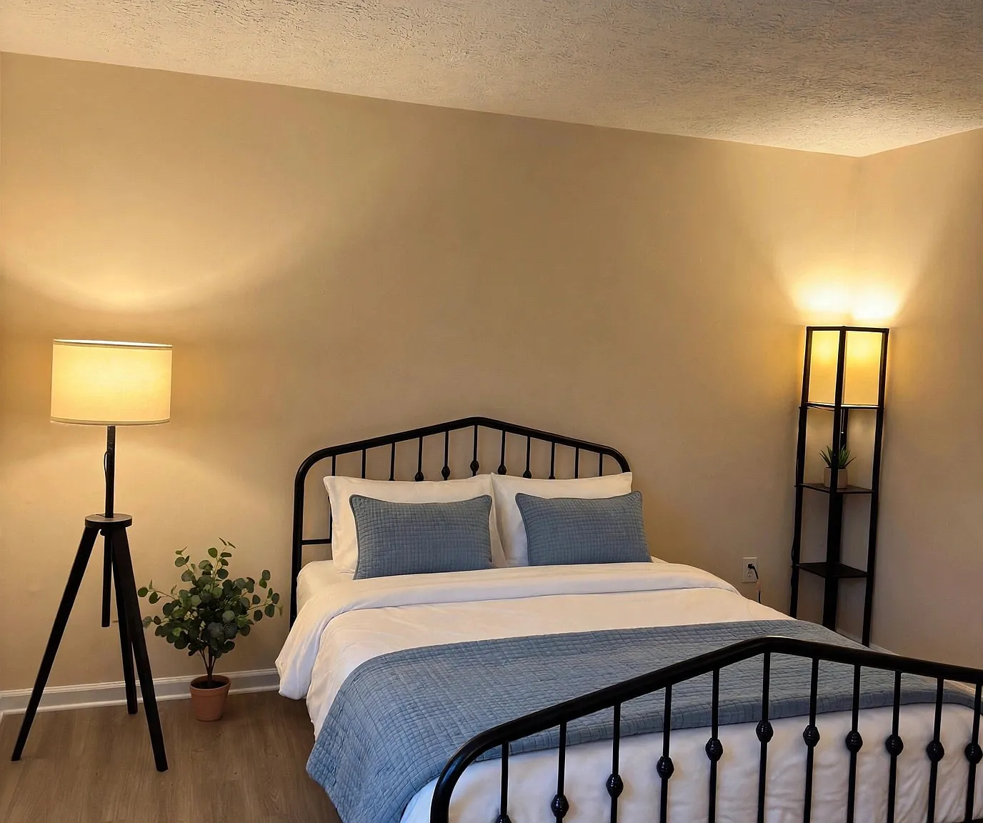 6 bed, 3536 sqft, $3,100 — Photo 4