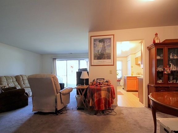 3rd image of 1229 Streamwood Ln