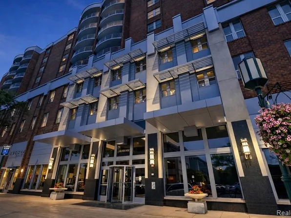 411 S Old Woodward Ave, Birmingham, MI