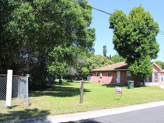 2nd image of 515 Dundas Ct