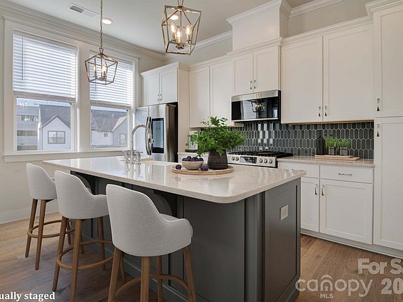 4th image of 5939 Ardrey Kell Rd