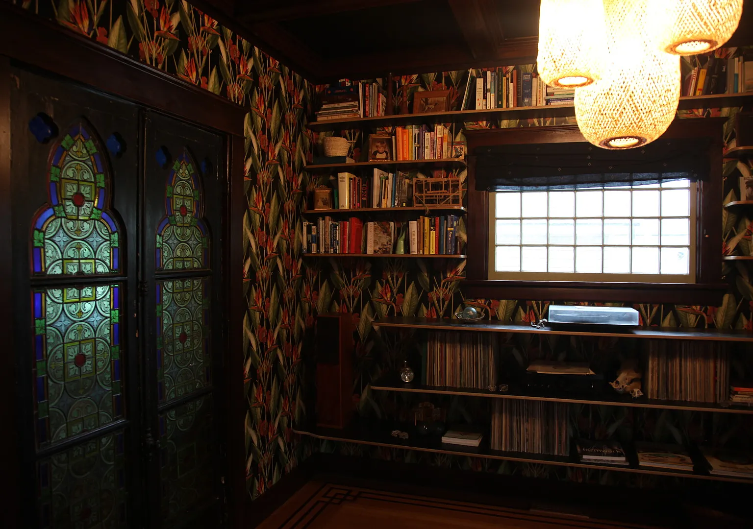 Architect-Renovated Craftsman Home Near Gonzaga University — Photo 2