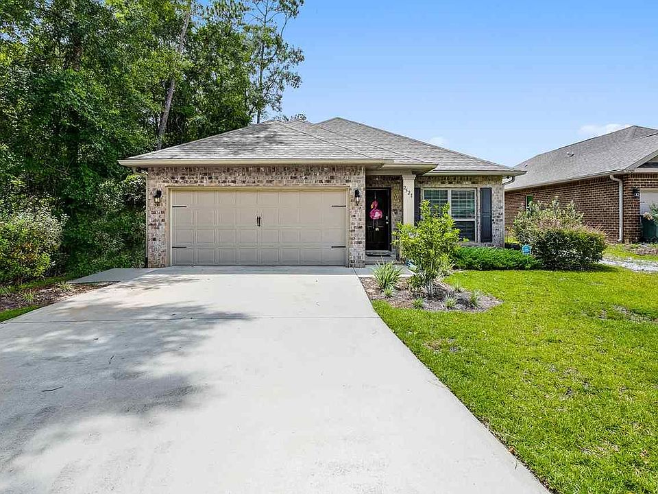 1st image of 2521 Redford Dr