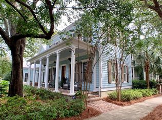 32 Perseverance St, Mount Pleasant, SC 29464