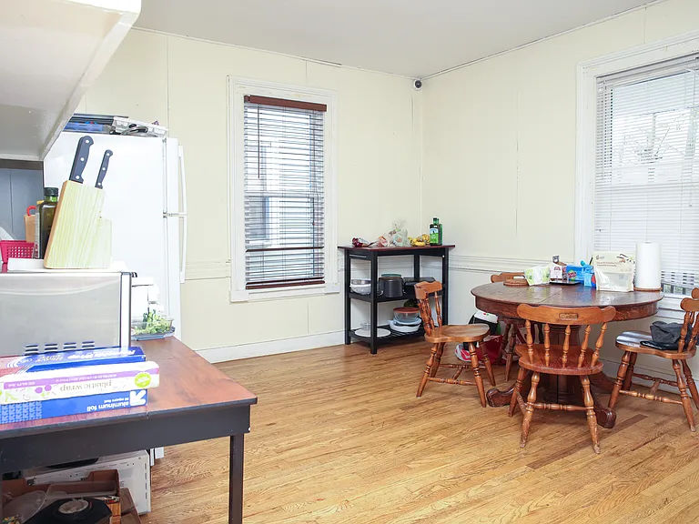 54 Vernon St #1 — Photo 9