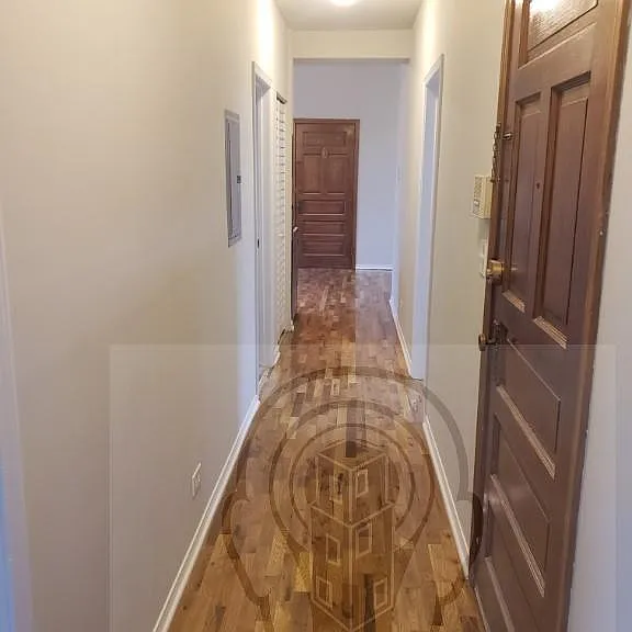 W Roscoe St — Photo 16