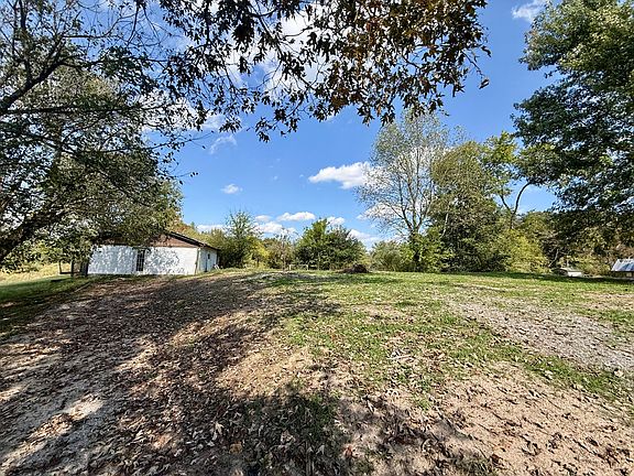 2nd image of 373 Garrison Rd