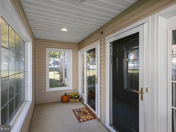 3rd image of 6610 Thackwell Way Unit 2108