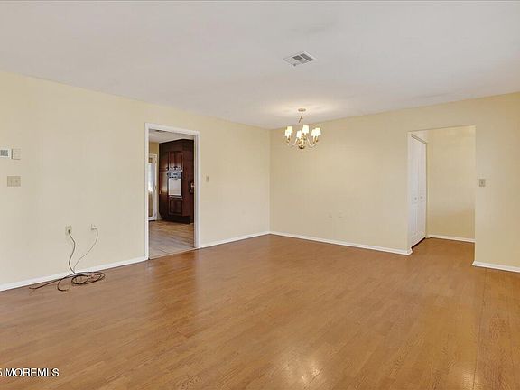 4th image of 699A Plymouth Drive