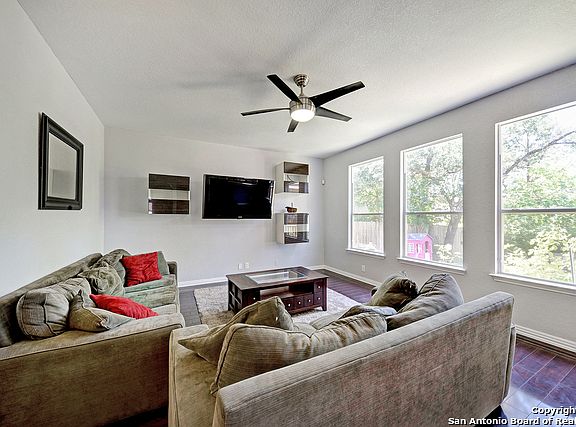 3rd image of 5331 Argyle Way