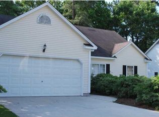 1966 Oak Tree Ln, Mount Pleasant, SC 29464