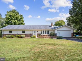 2011 Hollywood Pkwy, York, PA 17403