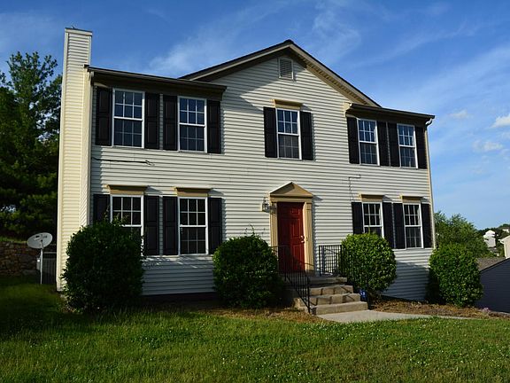 3rd image of 6218 Monet Dr
