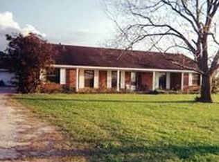 1148 Highway 90, Weimar, TX 78962