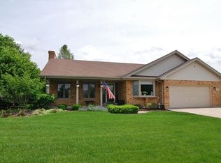40 Victorian Dr, New Lenox, IL 60451