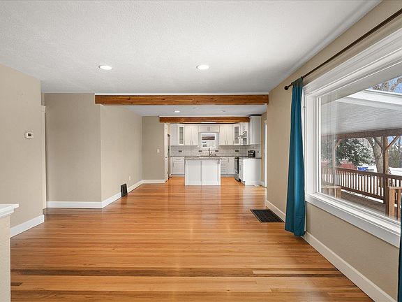 4th image of 12513 E Main Ave