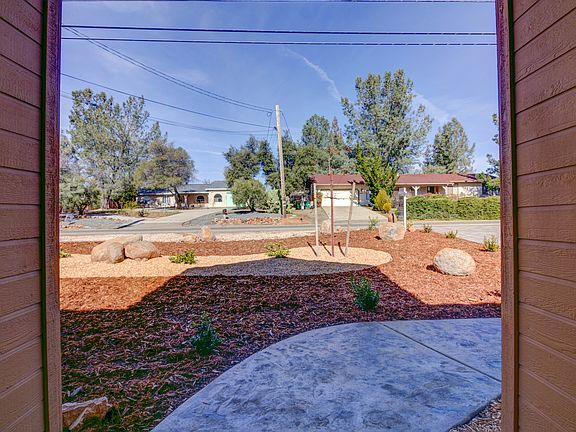 4th image of 3336 Country Club Dr
