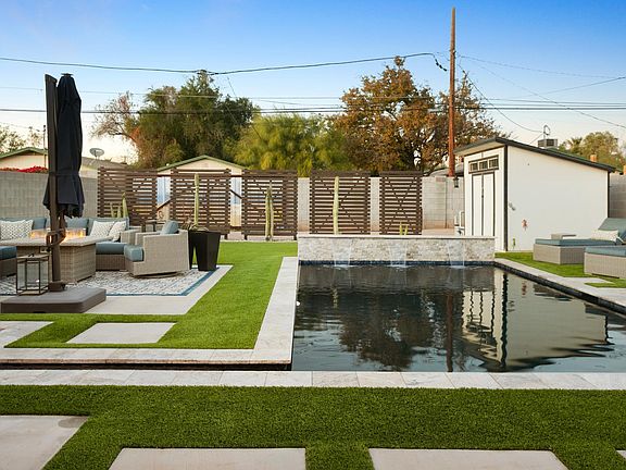 Brand new Shasta pool and spa with 40k BTU heater