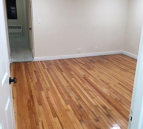 4th image of 2741 Batchelder St #1