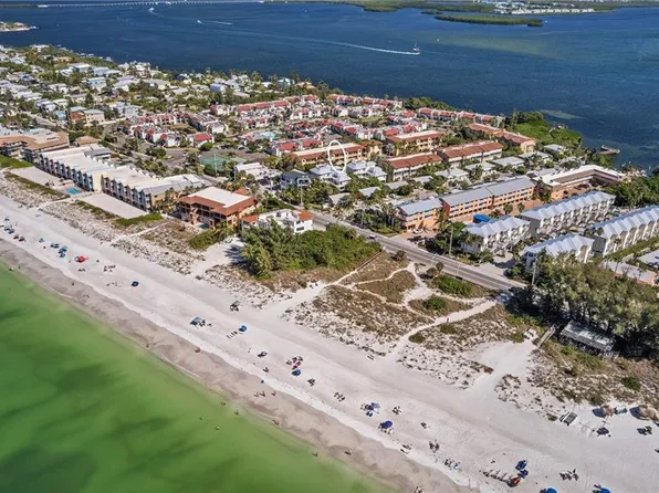 222 17th St N #222, Bradenton Beach, FL 34217