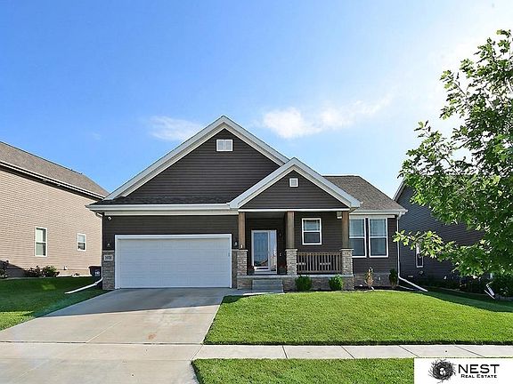 2nd image of 1030 Barker Ln