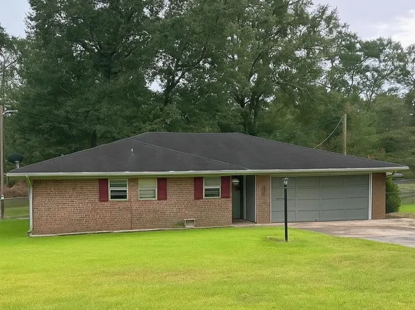 641 Holmwood Dr, Jasper, TX 75951