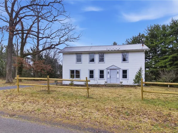 25 Waterford Pike, Brookville, PA 15825