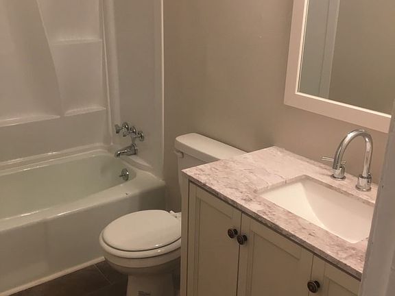 4th image of 614 Davie Ave APT G