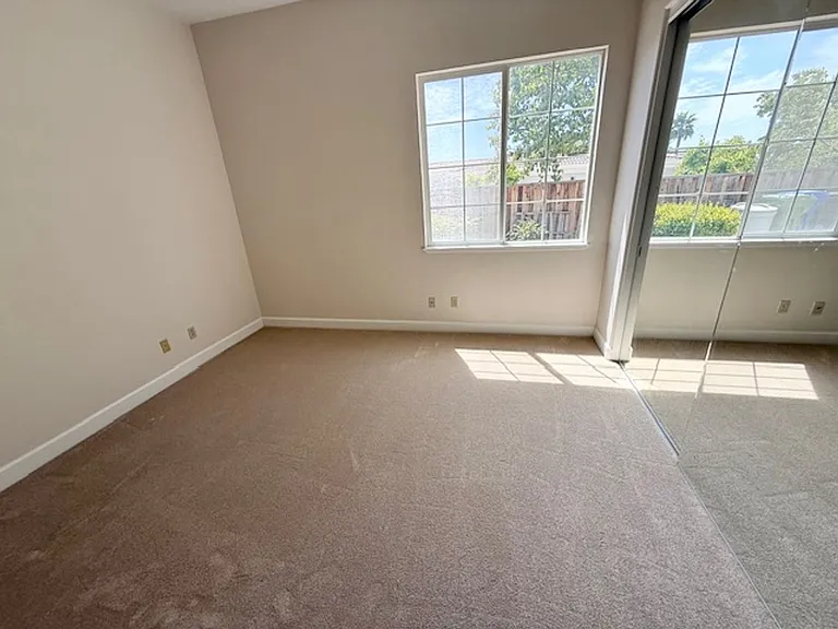 48401 Costa Mesa Ter — Photo 7